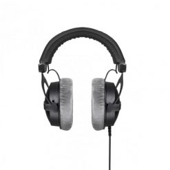 Beyerdynamic DT 770 Pro 250 ohm Closed Studio Headphones-01