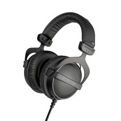 Beyerdynamic DT 770 Pro 32 ohm Closed Studio Headphones-07
